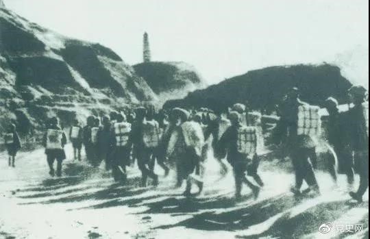 1947年3月19日，西北野戰(zhàn)軍撤離延安，進(jìn)行戰(zhàn)略轉(zhuǎn)移。
